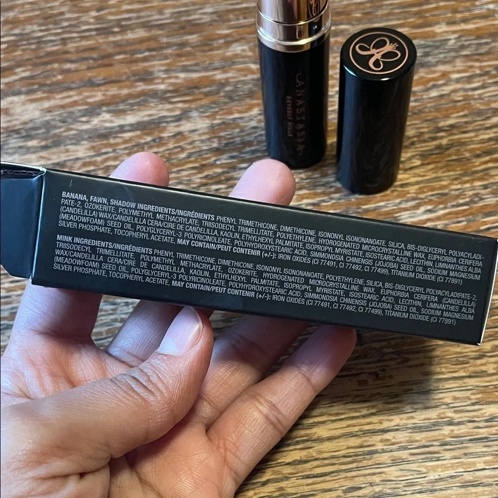 Anastasia Beverly Hills define sculpt