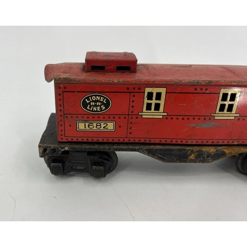 Lionel preowned wear