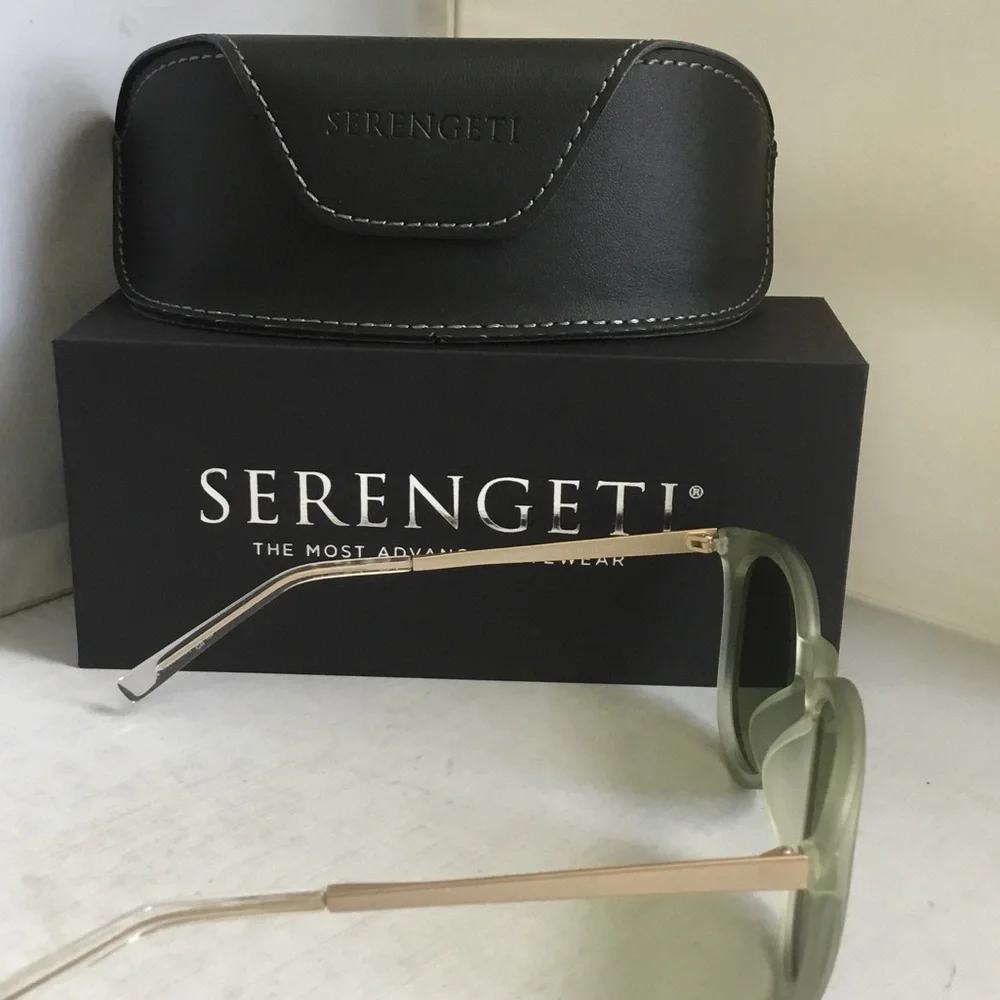 Serengeti brand new