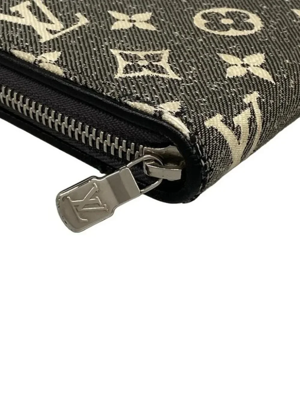 Louis Vuitton fair used