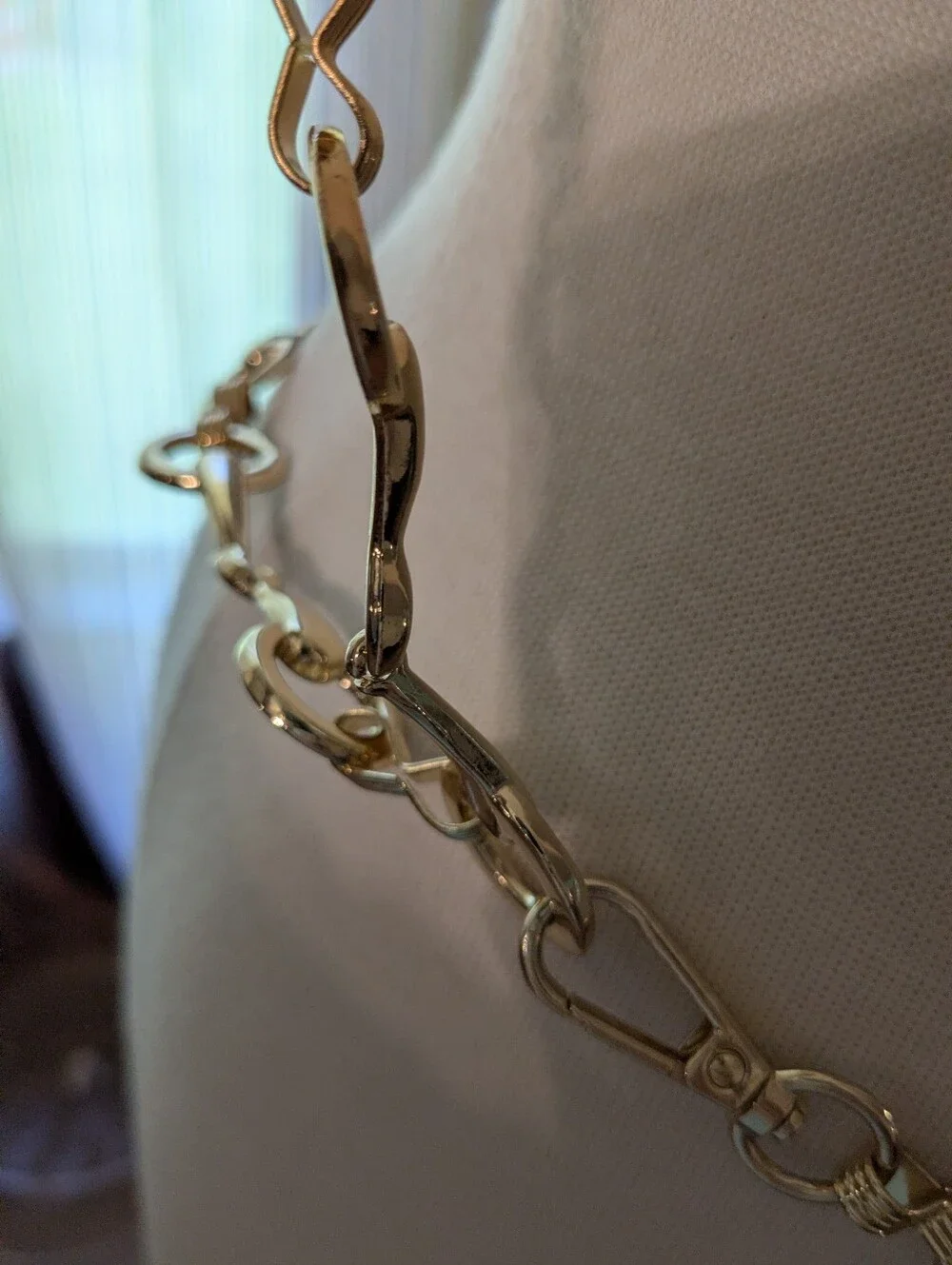 Source Unknown chic chain