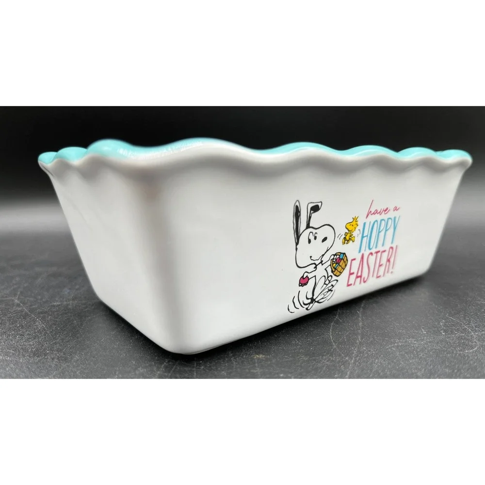 Peanuts Snoopy Woodstock Hoppy Easter Ceramic Loaf Pan Scalloped Teal Rim 6x3