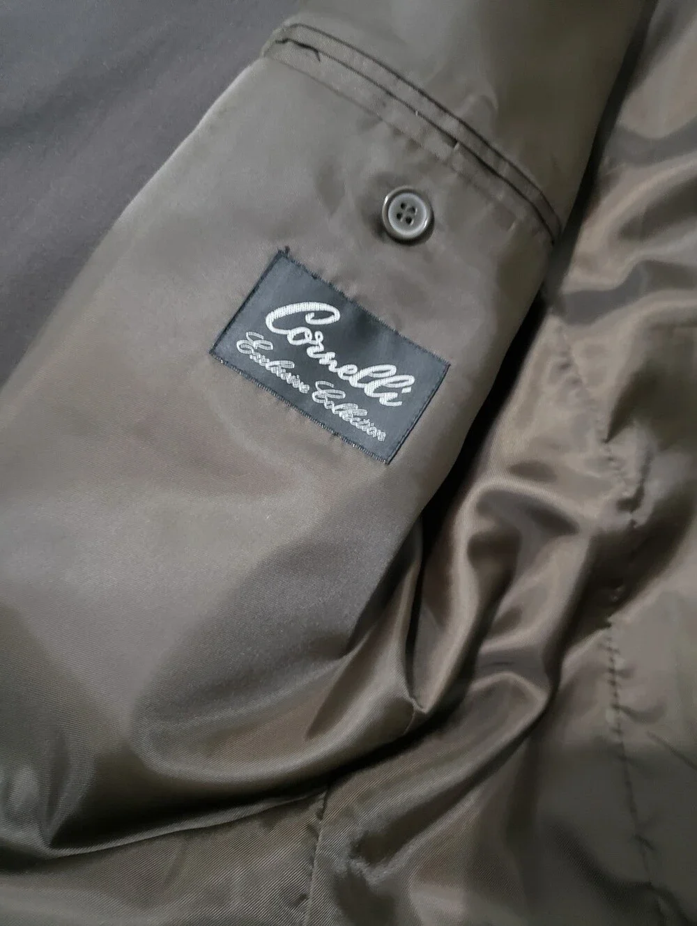 Cornelli Exclusive classic sophisticated
