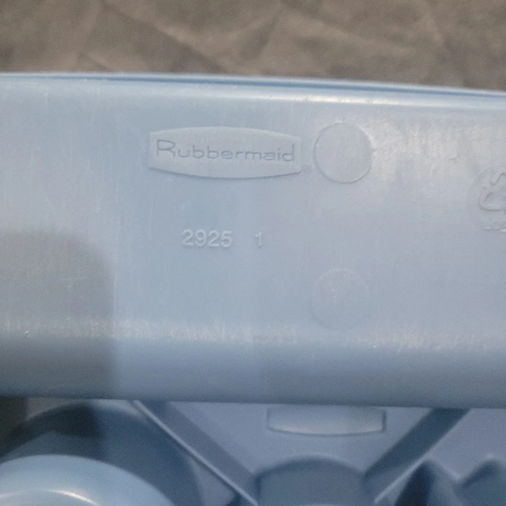 Rubbermaid product vintage