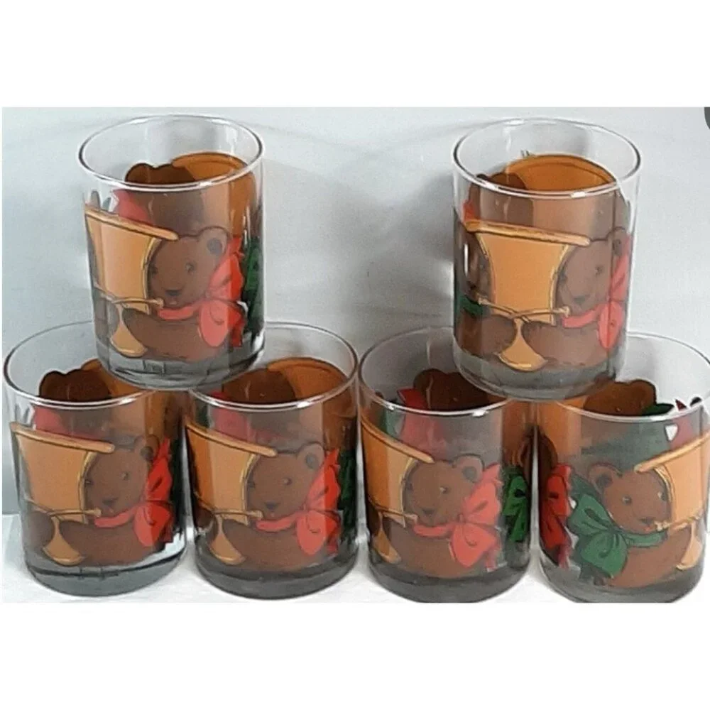 Neiman Marcus glasses set