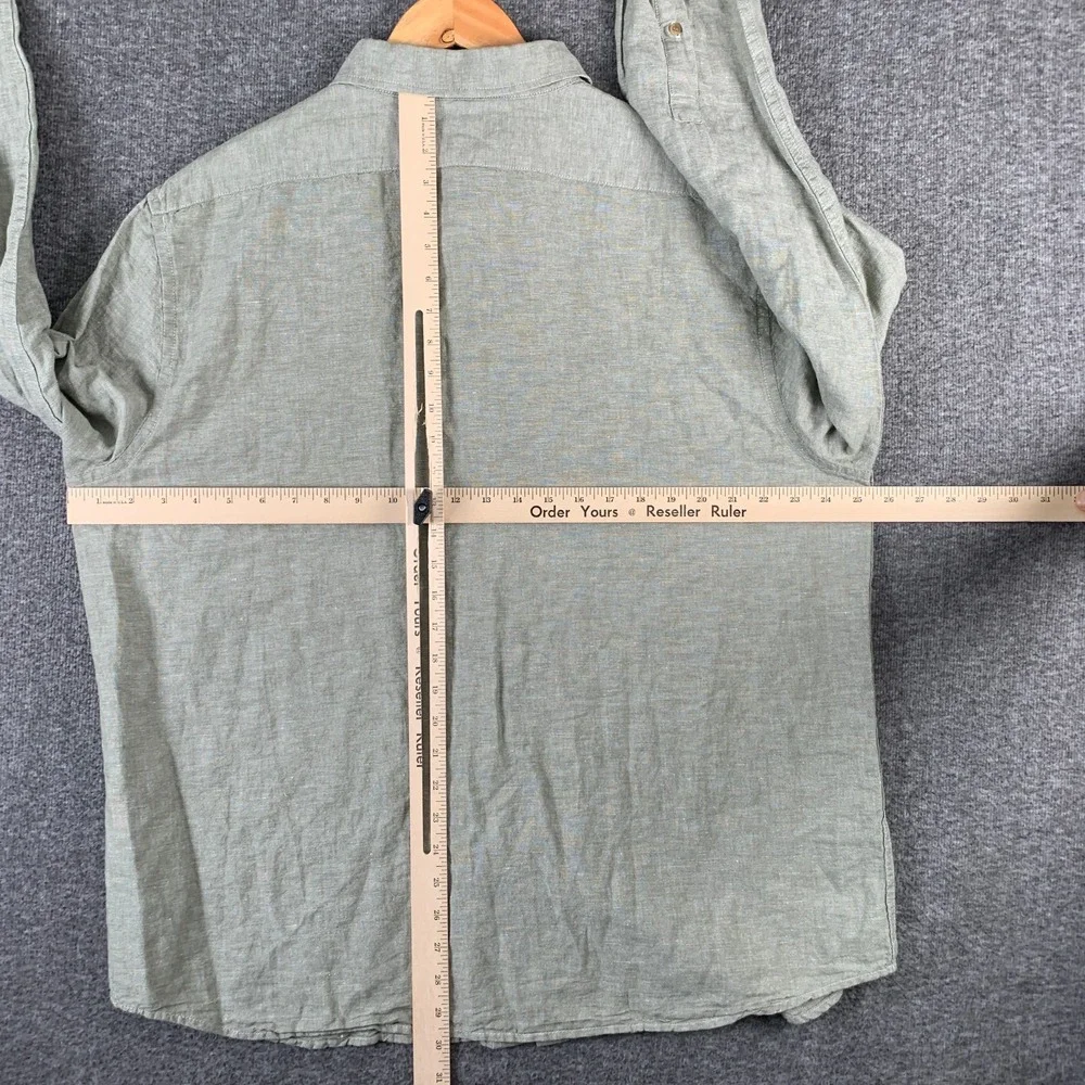 Banana Republic large confidence