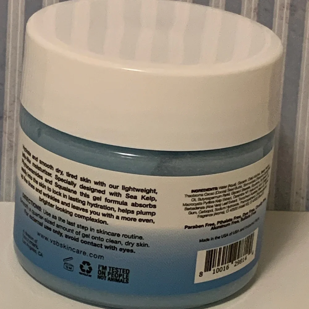Vitamins and Sea beauty hydrate smooth