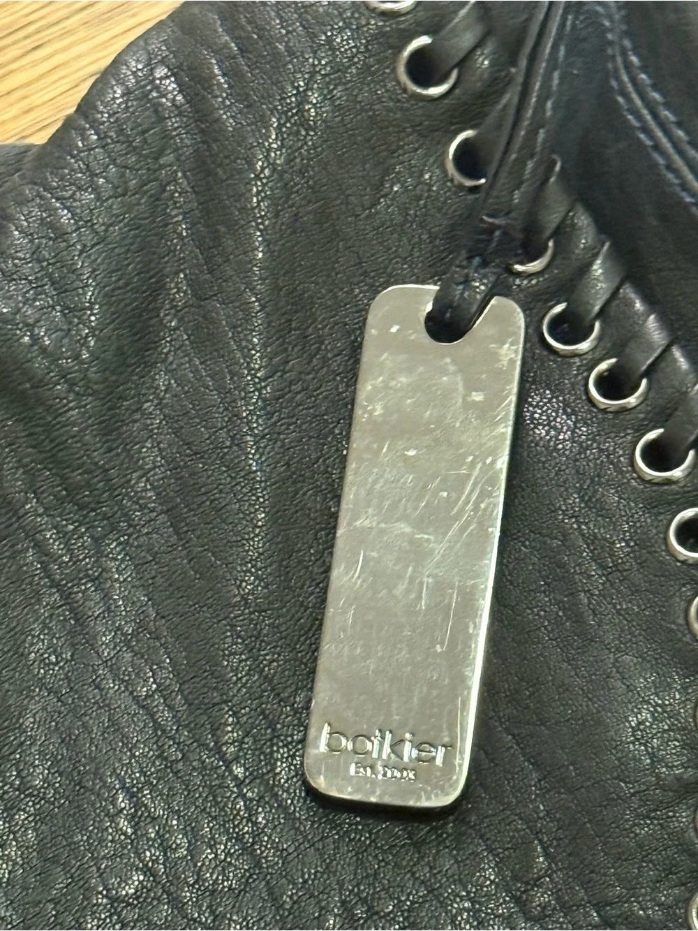 Botkier stylish dark
