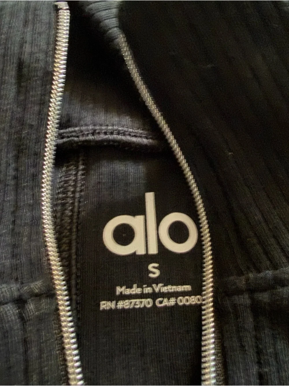 ALO Yoga amazing clean