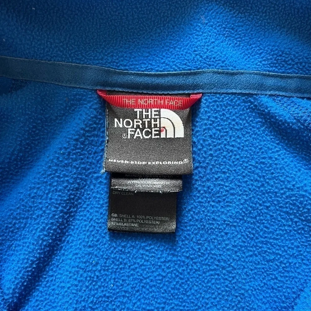 The North Face small red