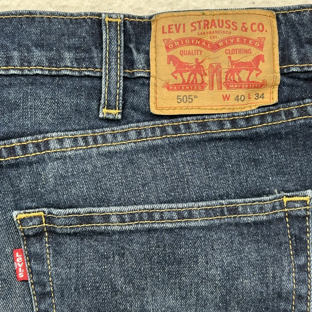 Levis levis 505