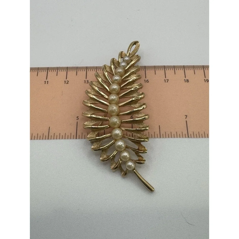 Trifari vintage gold