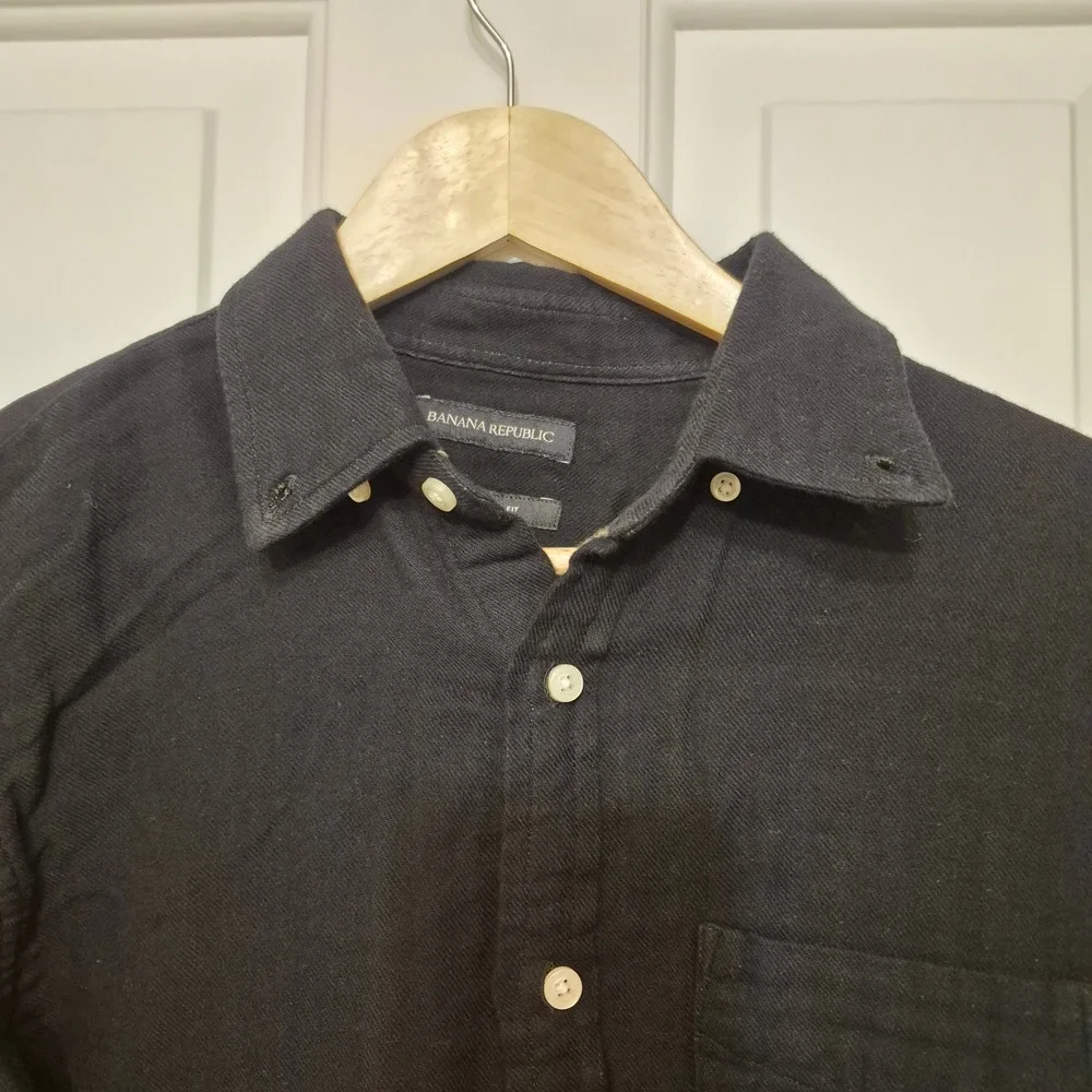 Banana Republic brand banana