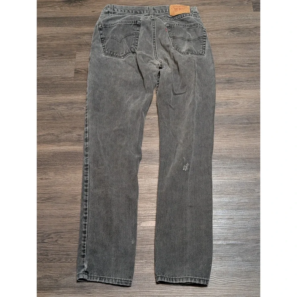Levis please note
