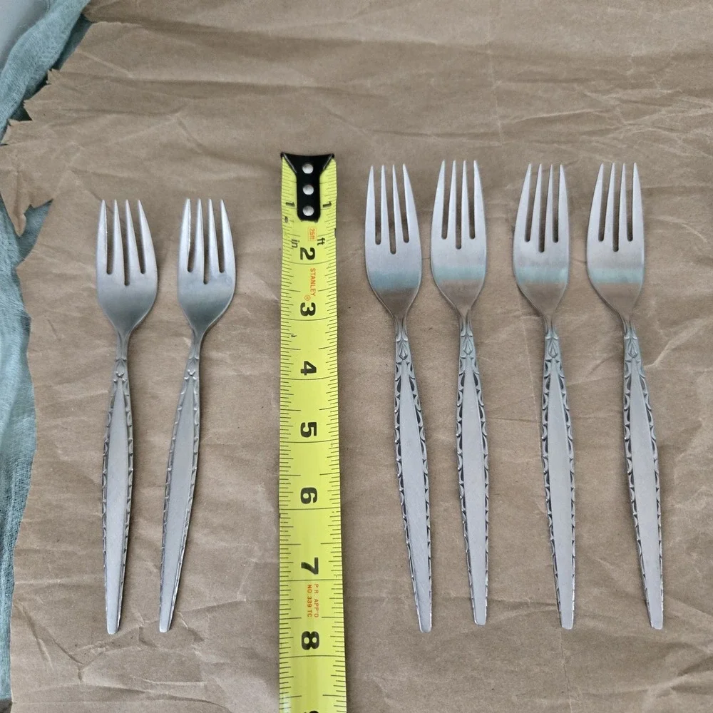 Oneida Community VENETIA Stainless Steel Burnished Finish‎ Flatware 15 Pieces