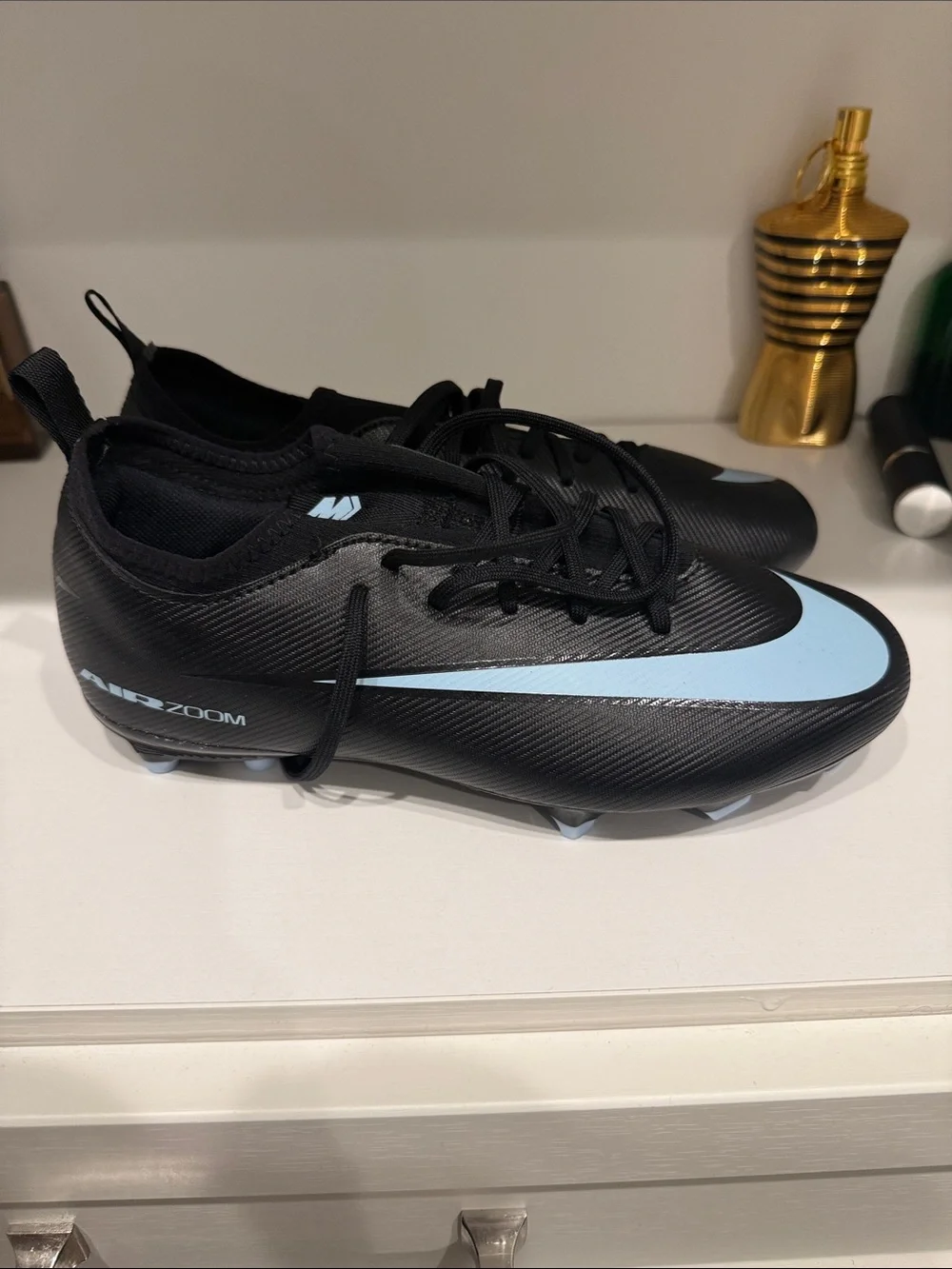 Nike sleek men