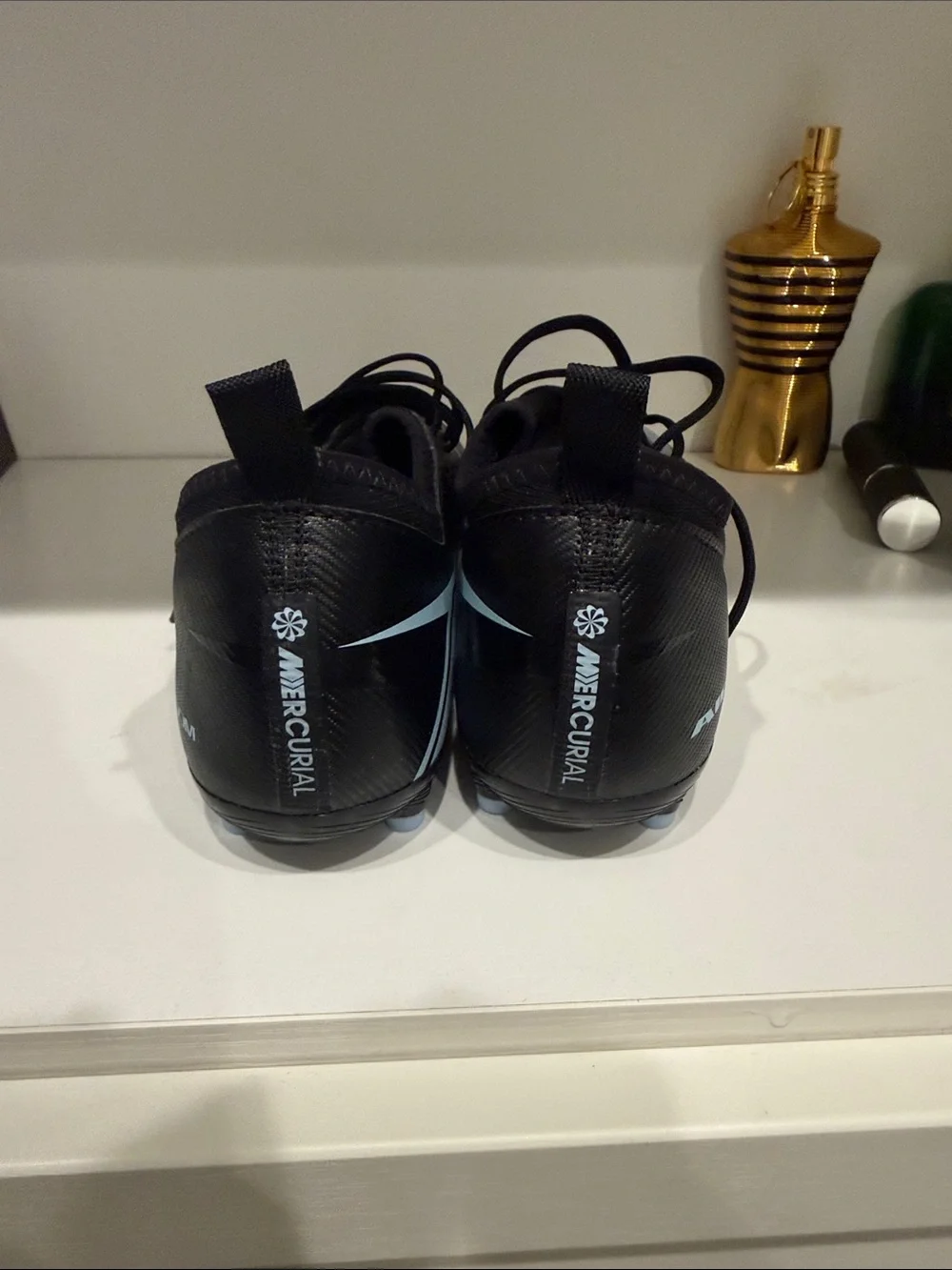 Nike sleek men