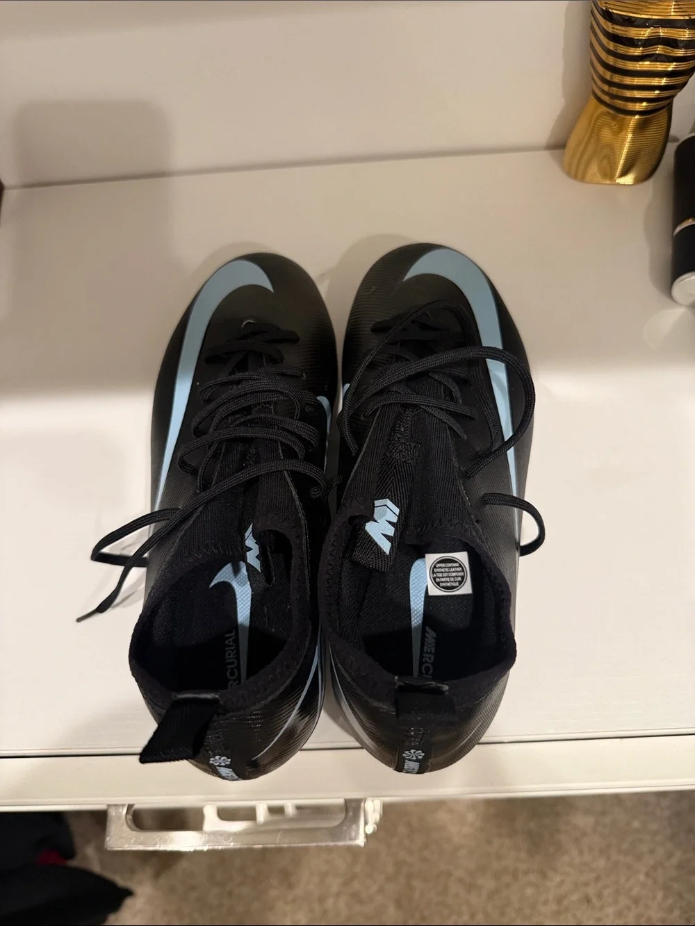 Nike sleek men