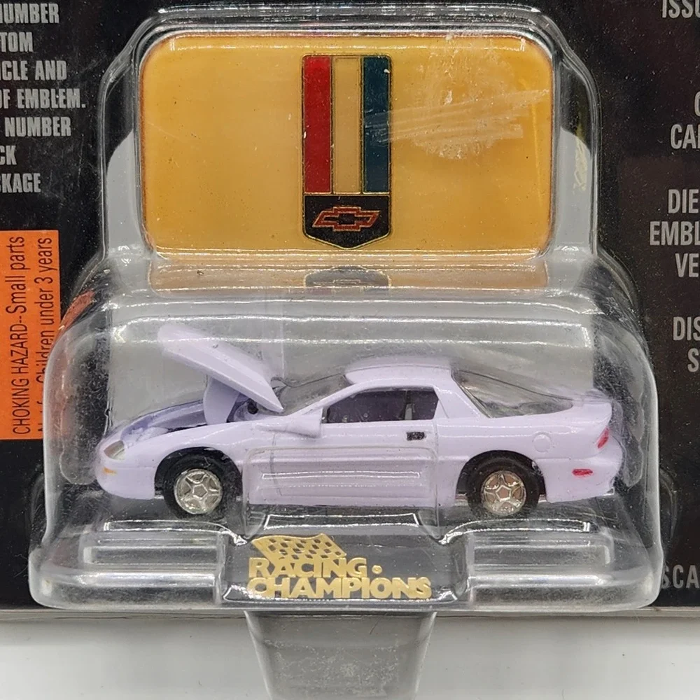 Racing Champions own piece