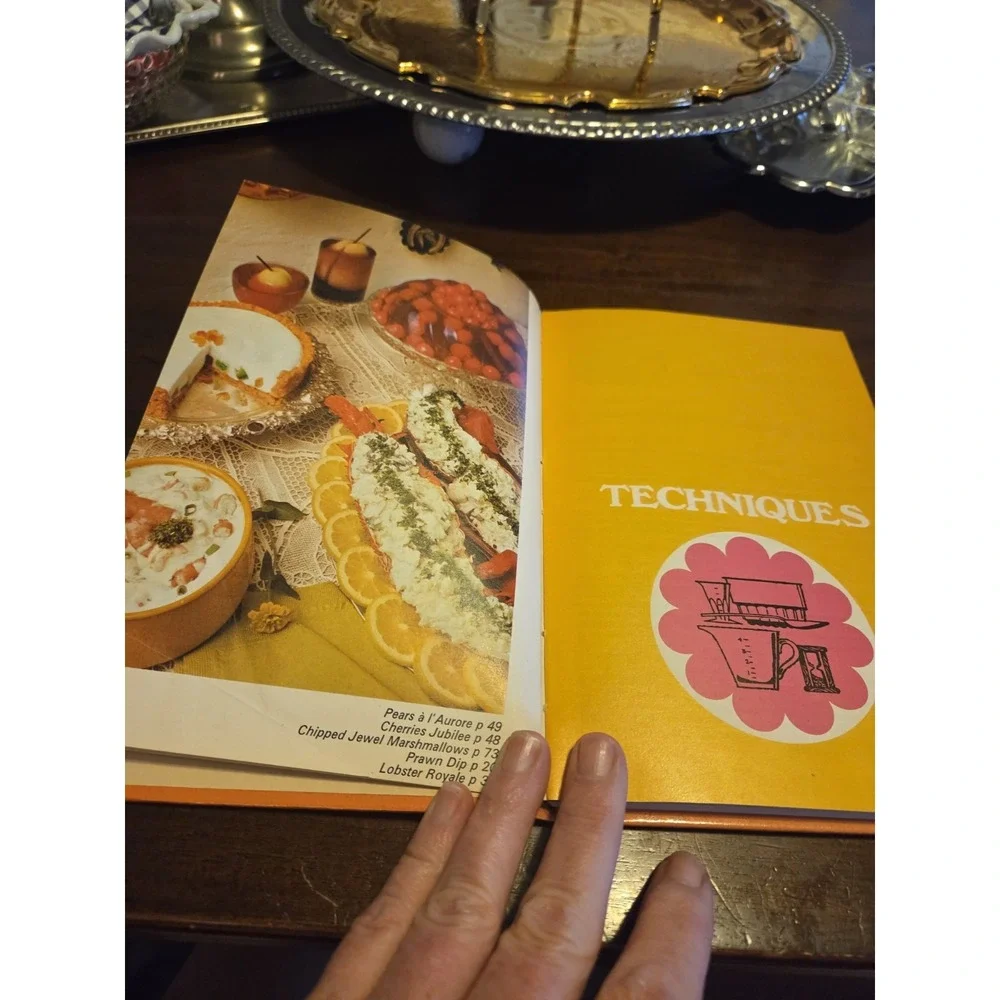 N/A vintage cookbook