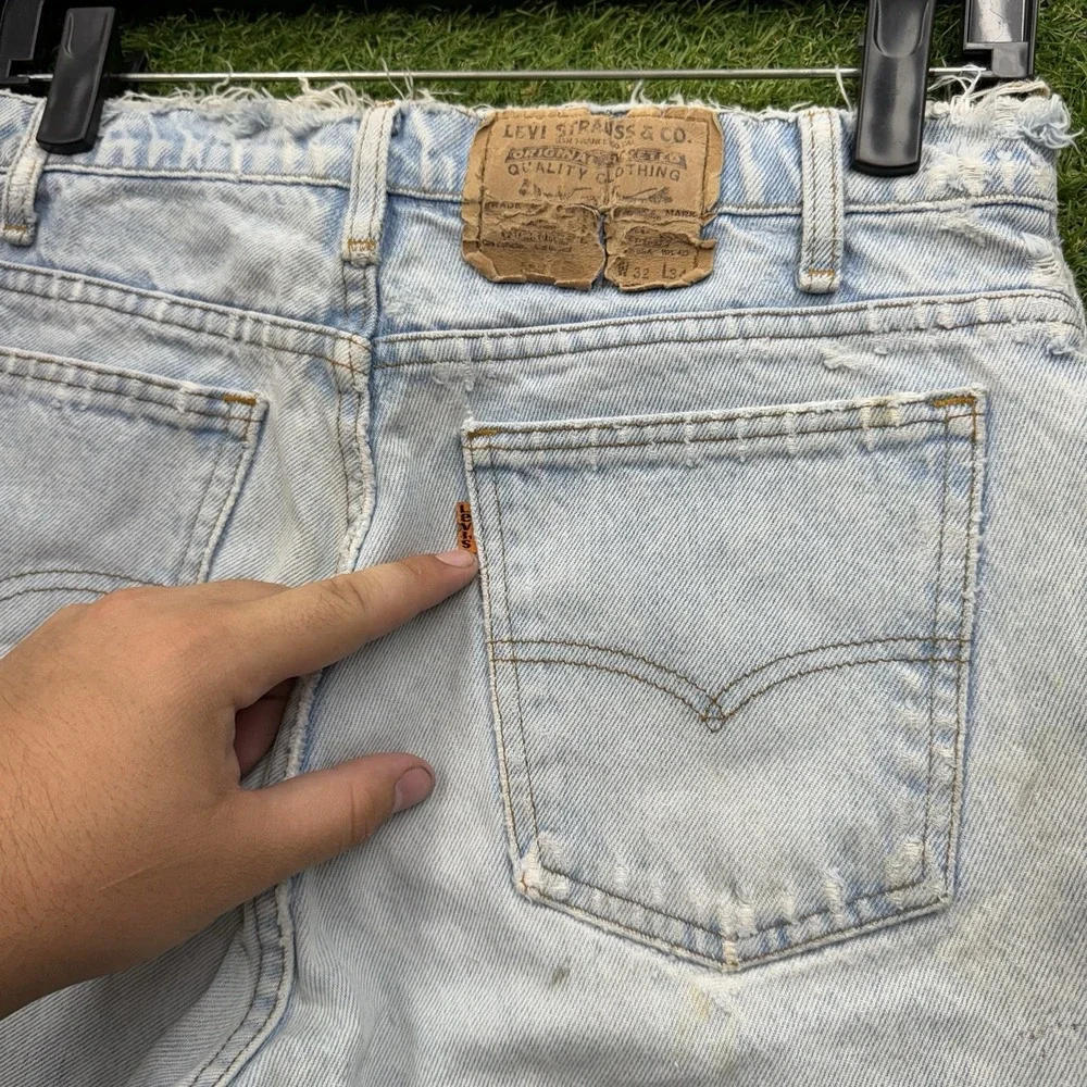Levis shop confidence