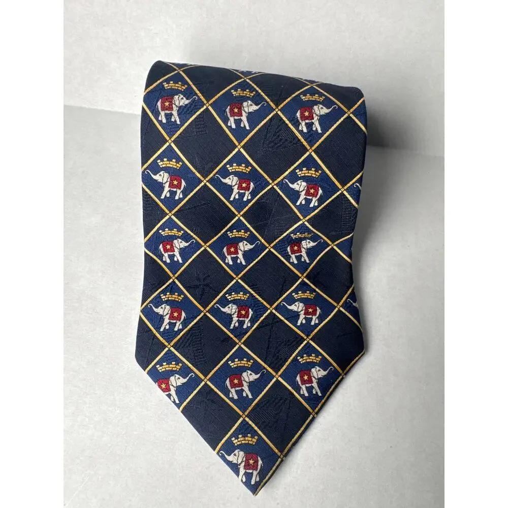 Tommy Hilfiger good used