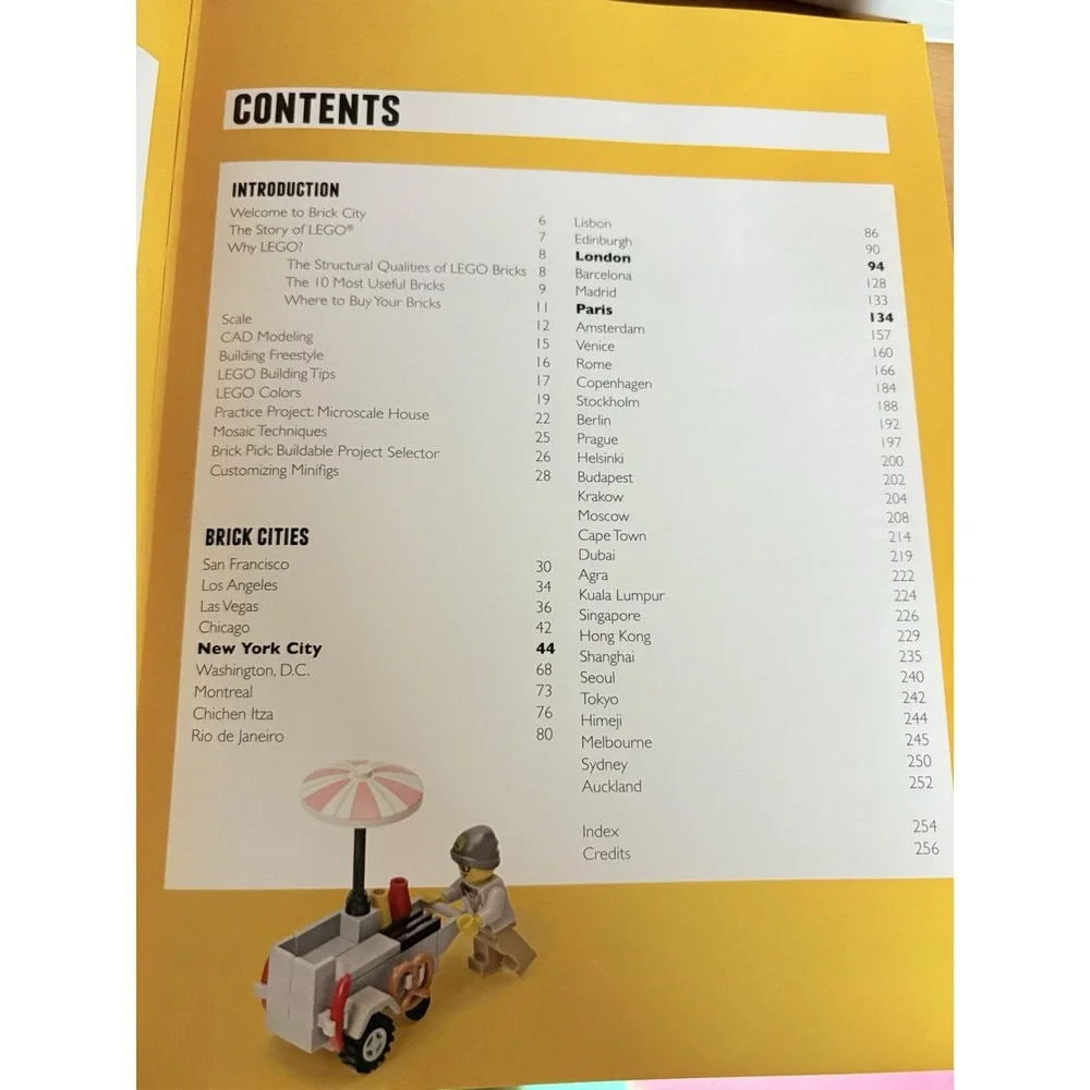 Brick... LEGO Ser.: Brick City : Global Icons to Make from‎ LEGO by Warren...