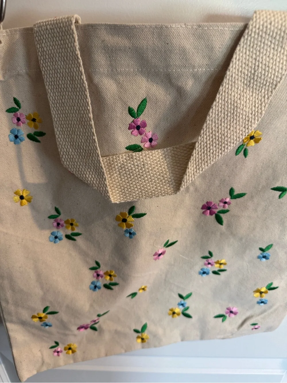 N/A floral canvas