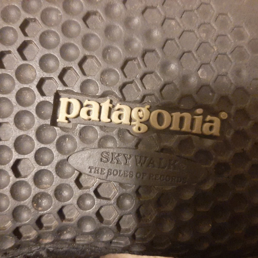Patagonia Skywalk Dogwood Boots Black Performance Footwear 10 Moccasin