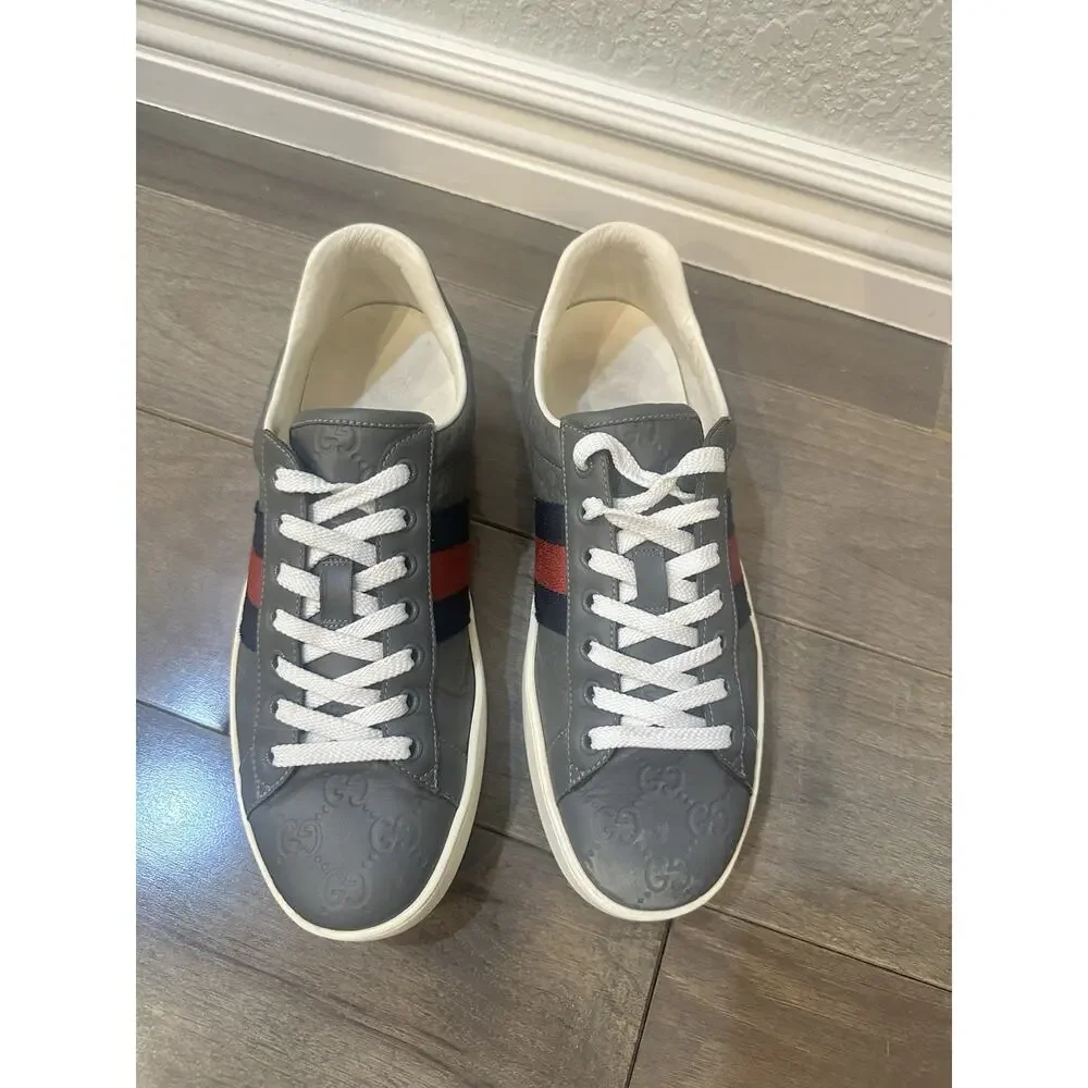 Gucci product pair