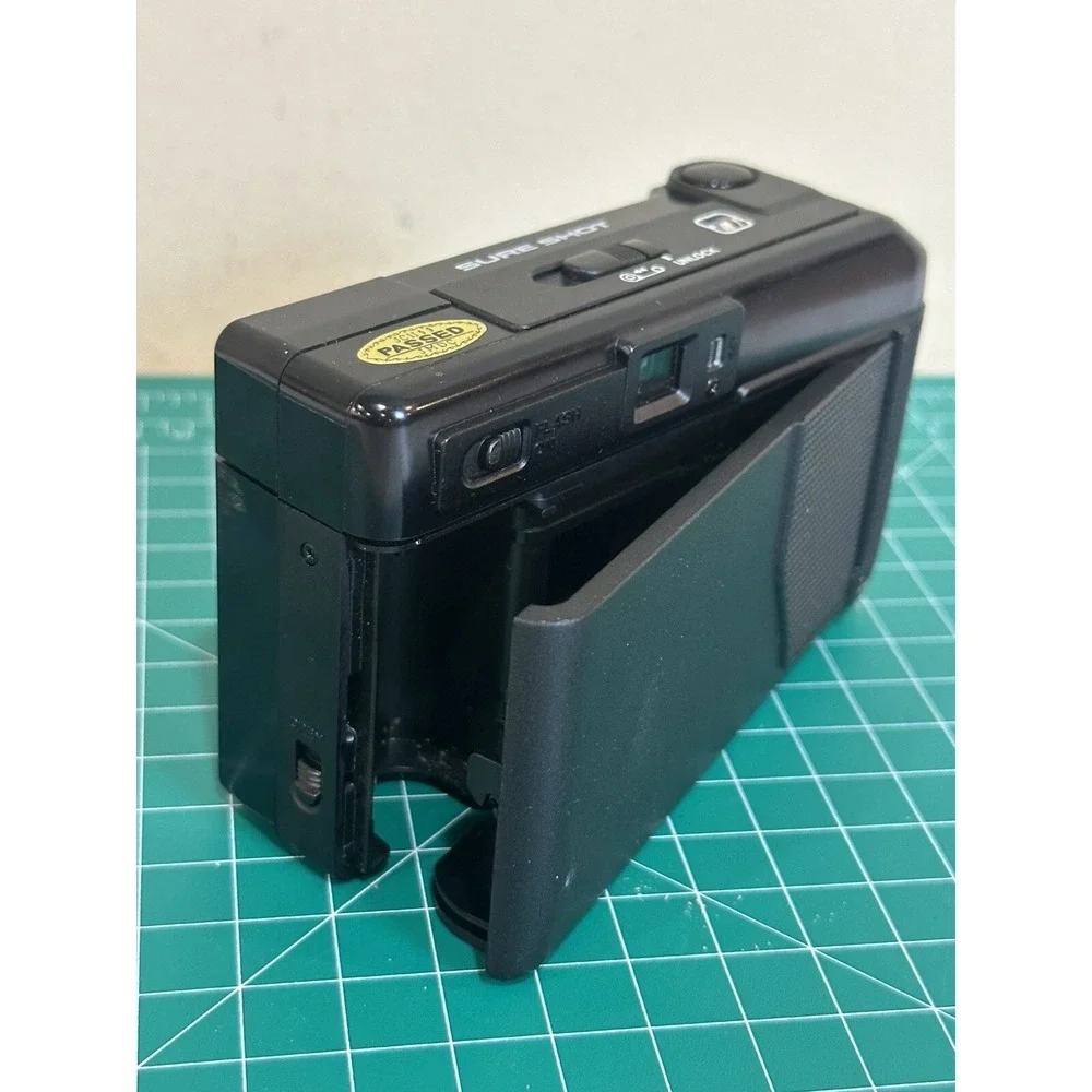 Canon Auto Focus Sure Shot Camera‎ ( Not tested & Back Does Not Shut)
