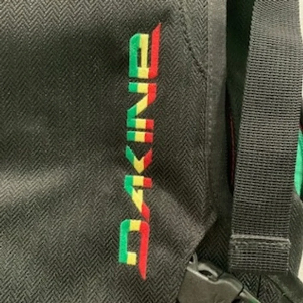 Dakine heli pack