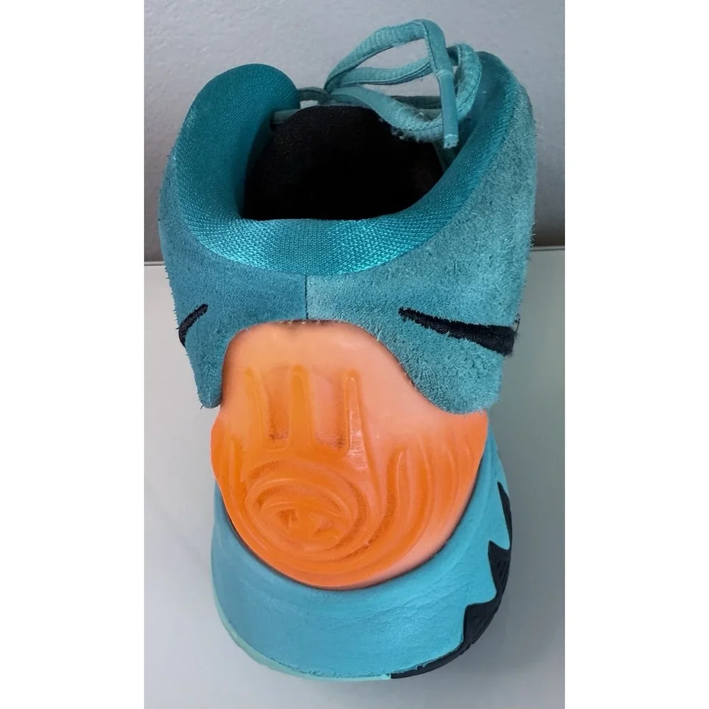 Nike up sale