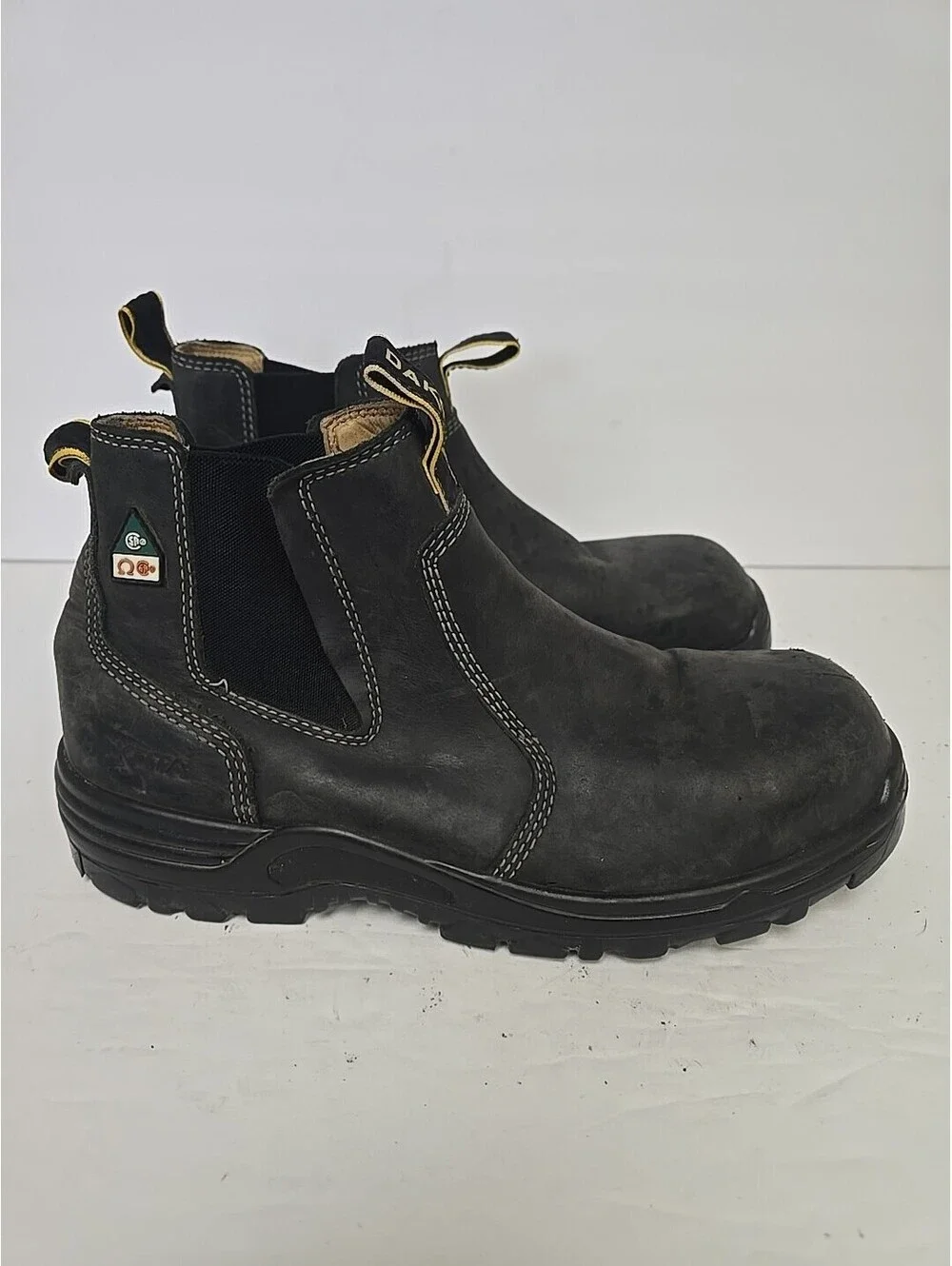 Dakota used boots