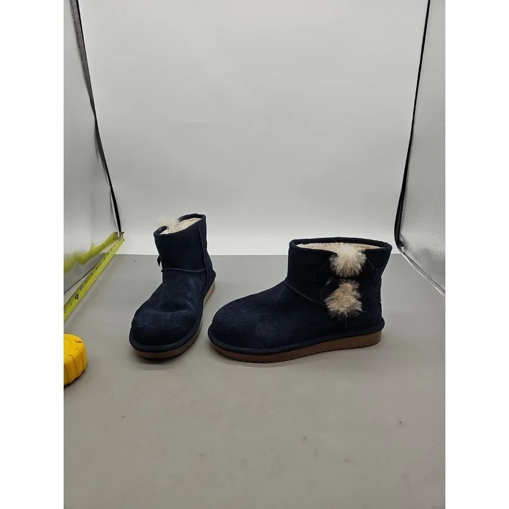 Koolaburra by UGG Victoria Mini Blue Suede sheepskin sockliner Boots Womens Sz 6
