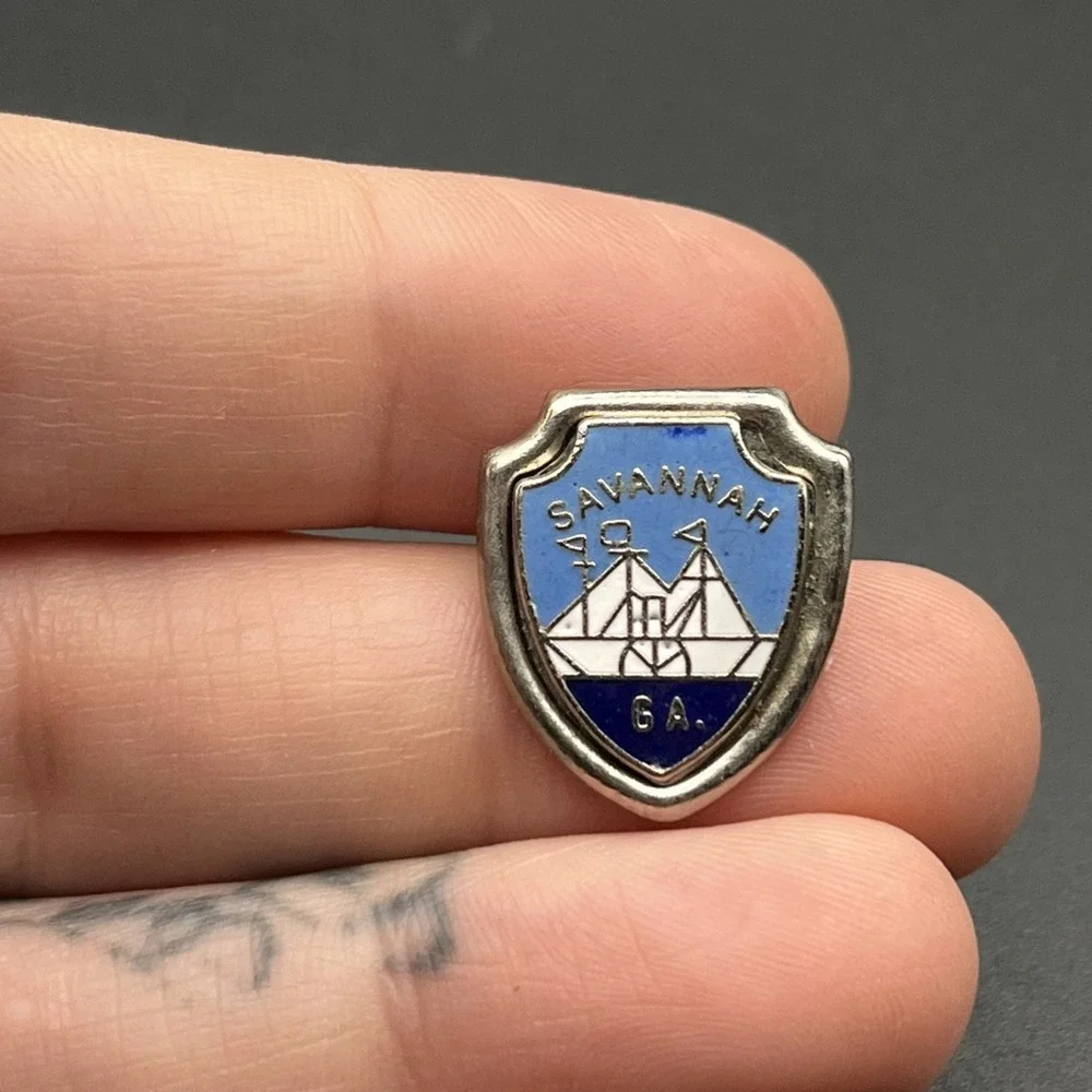 Savannah Georgia Ships‎ Boats United States Of America Lapel Hat Pin