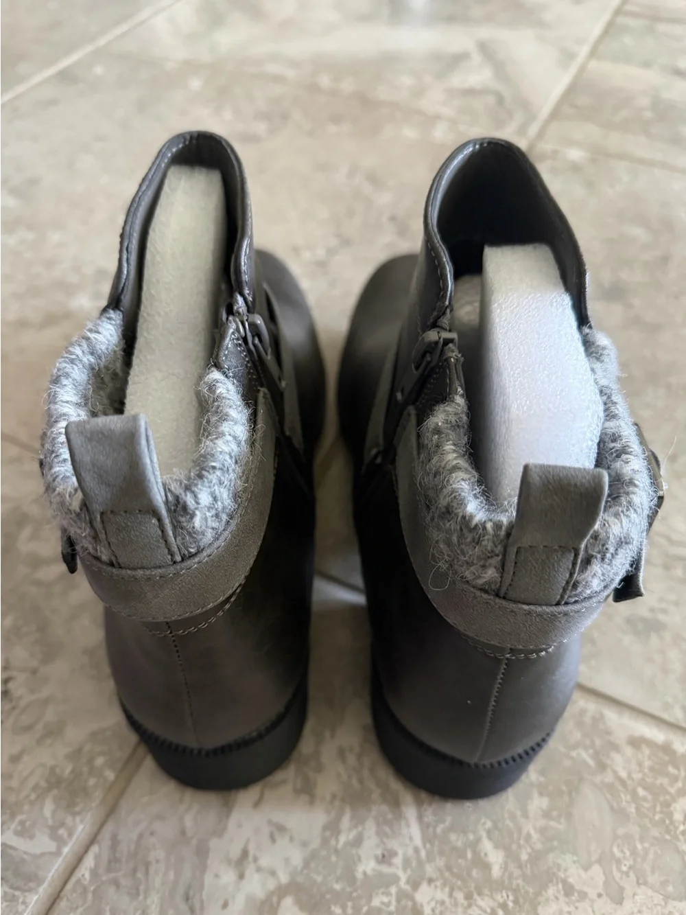 easy street stylish grey