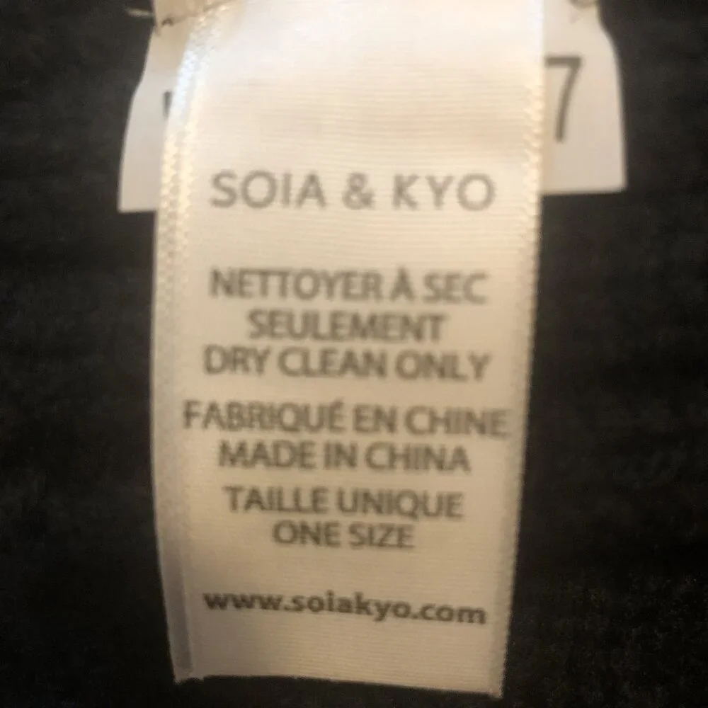 Soia & Kyo Black Cable Knit Wool Blend Scarf Wrap – One Size