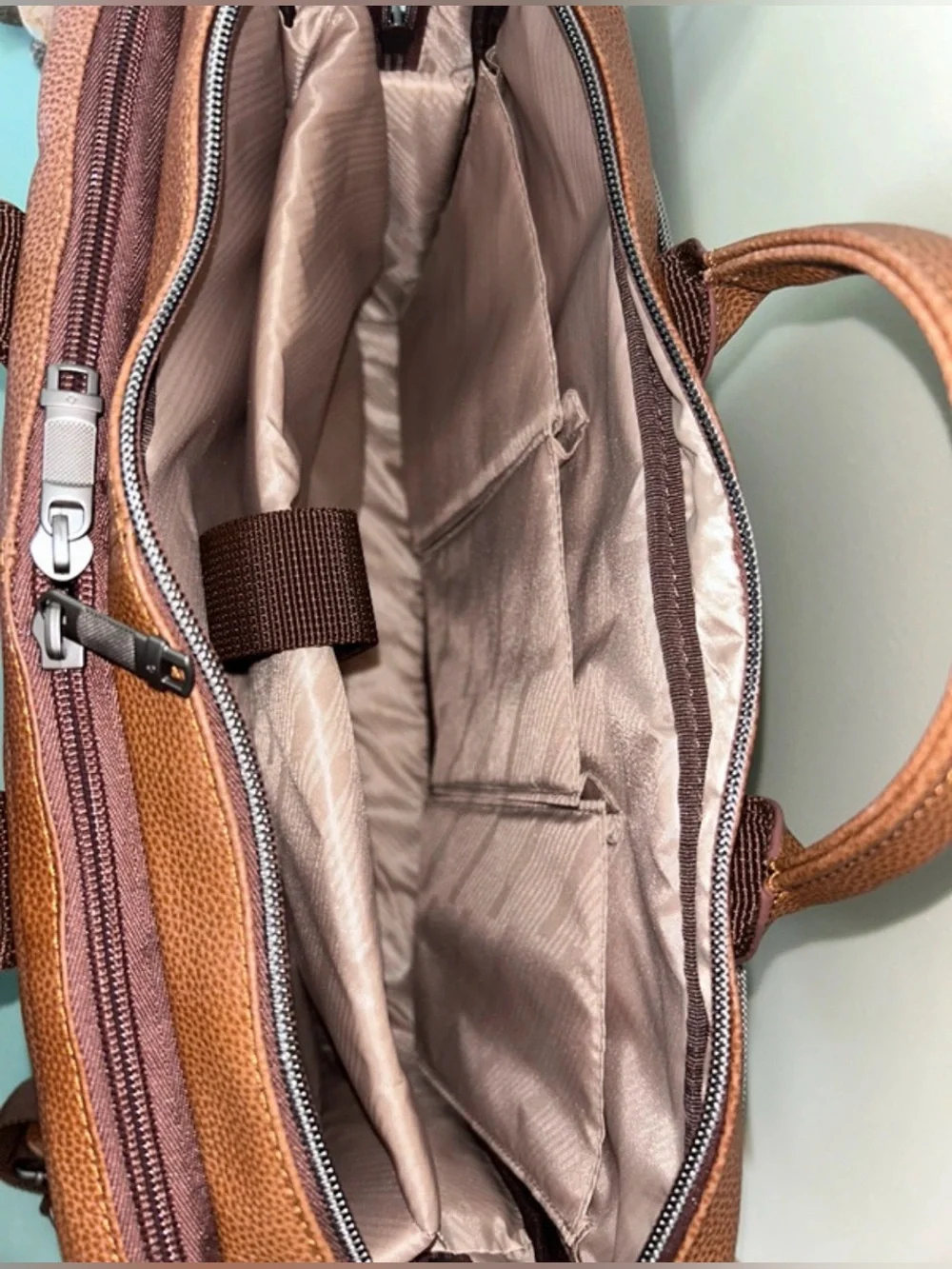 Samsonite classic brown