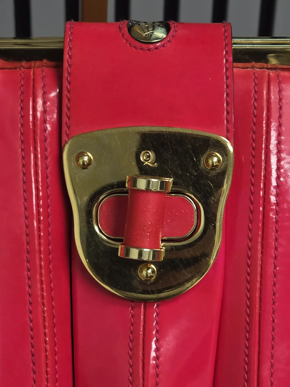 Alexander McQueen alexander mcqueen