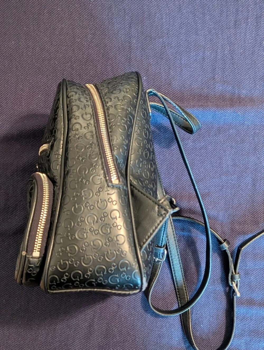 Guess compact mini