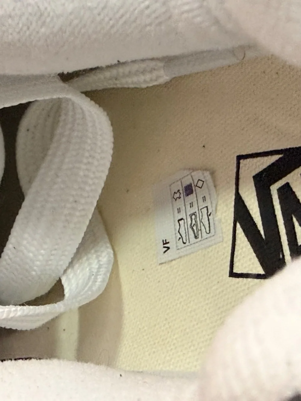 Vans knu stack