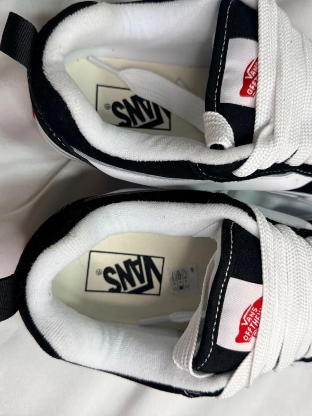 Vans knu stack
