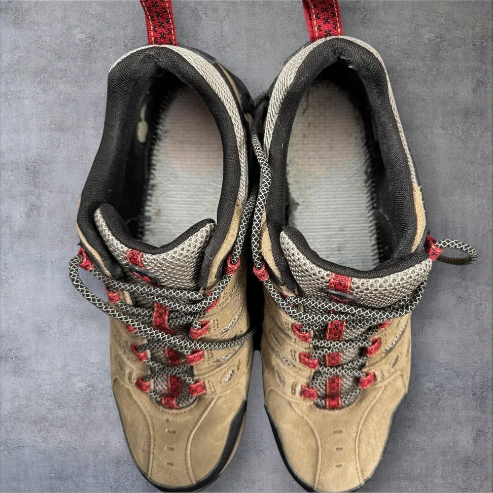 Merrell pre owned