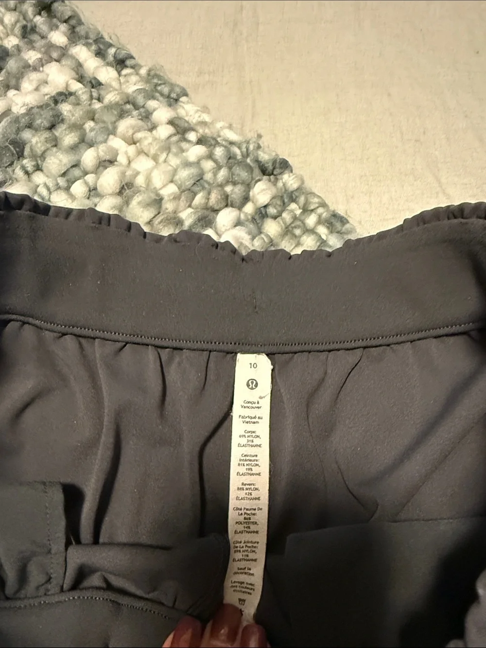lululemon athletica elastic waistband