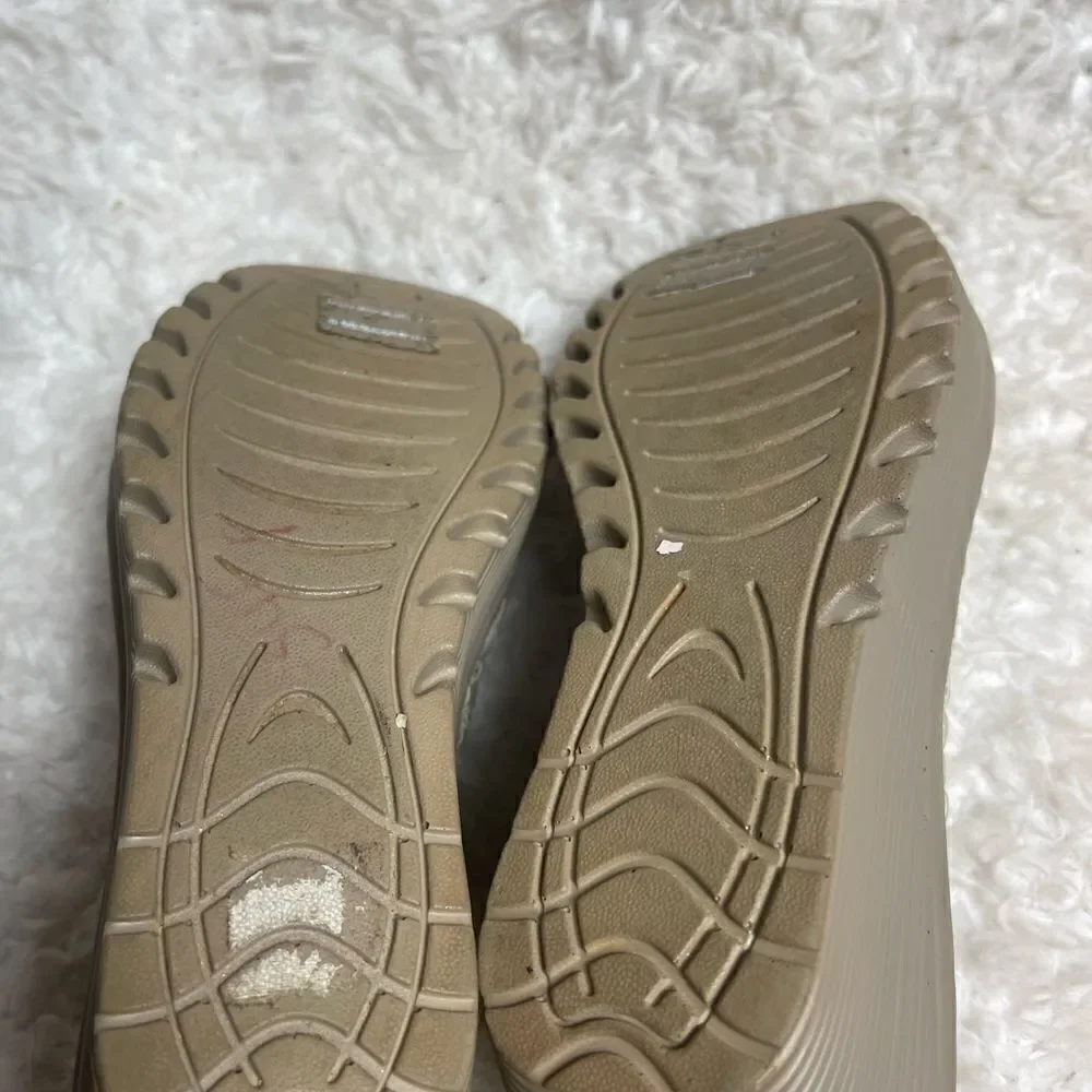 Skechers parallel beige