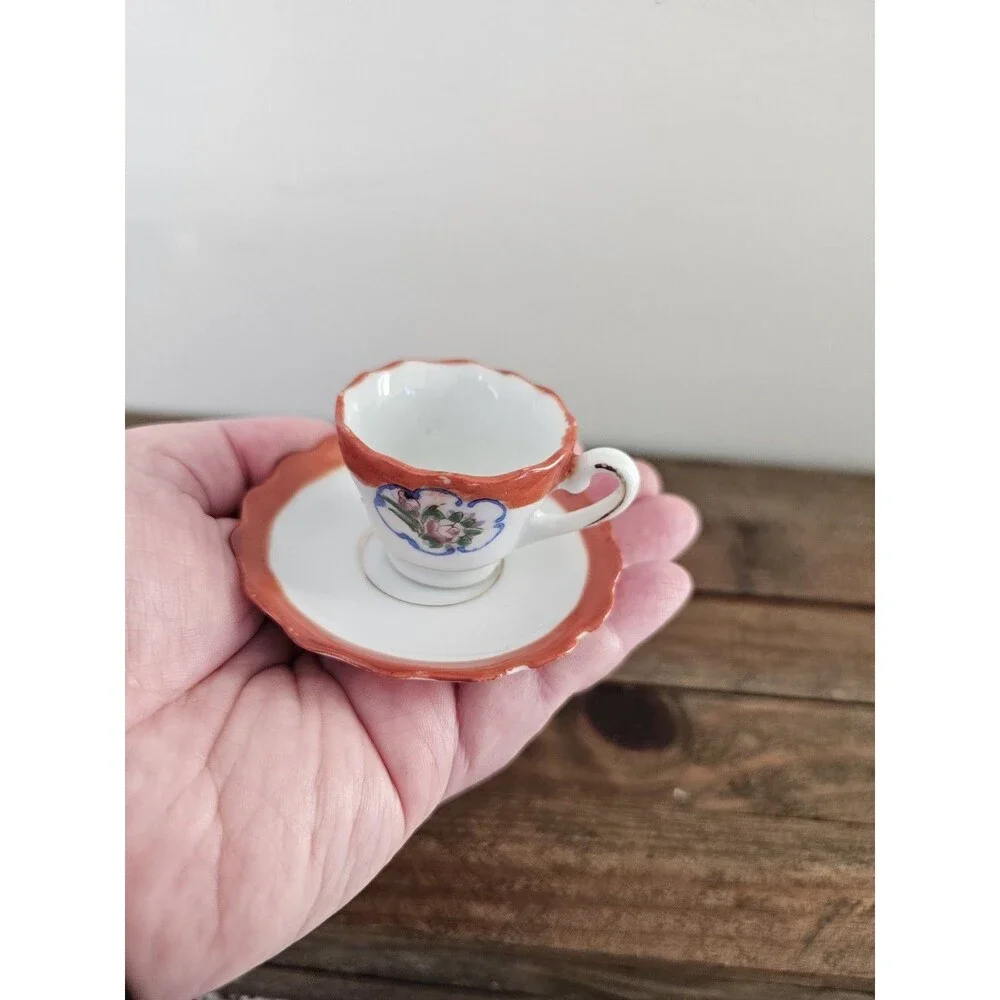 Unbranded vintage miniature