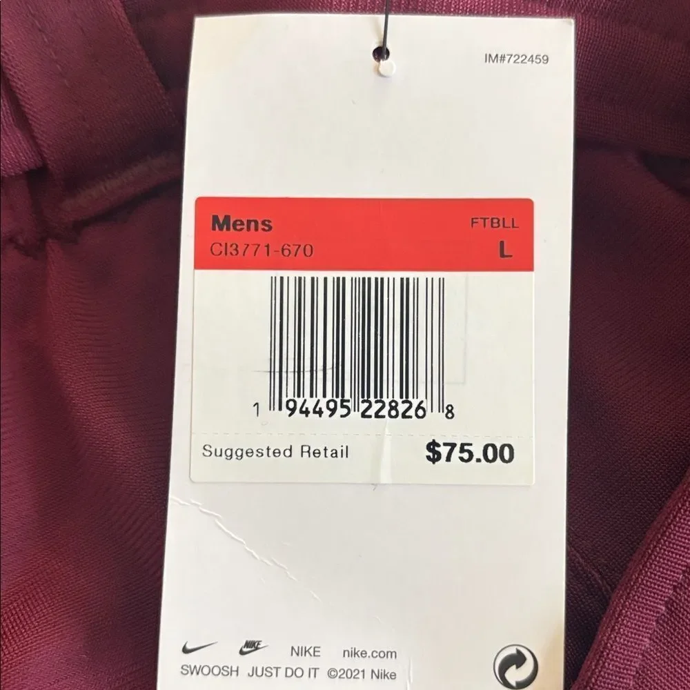 Nike comfortable maroon