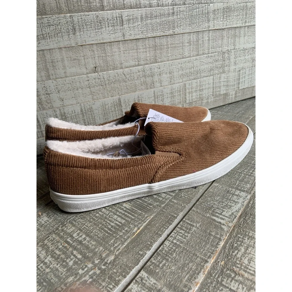 Old Navy Corduroy Shoes Brown Size Women's 8 Slip On Fur Lined New NWT Sneakers‎