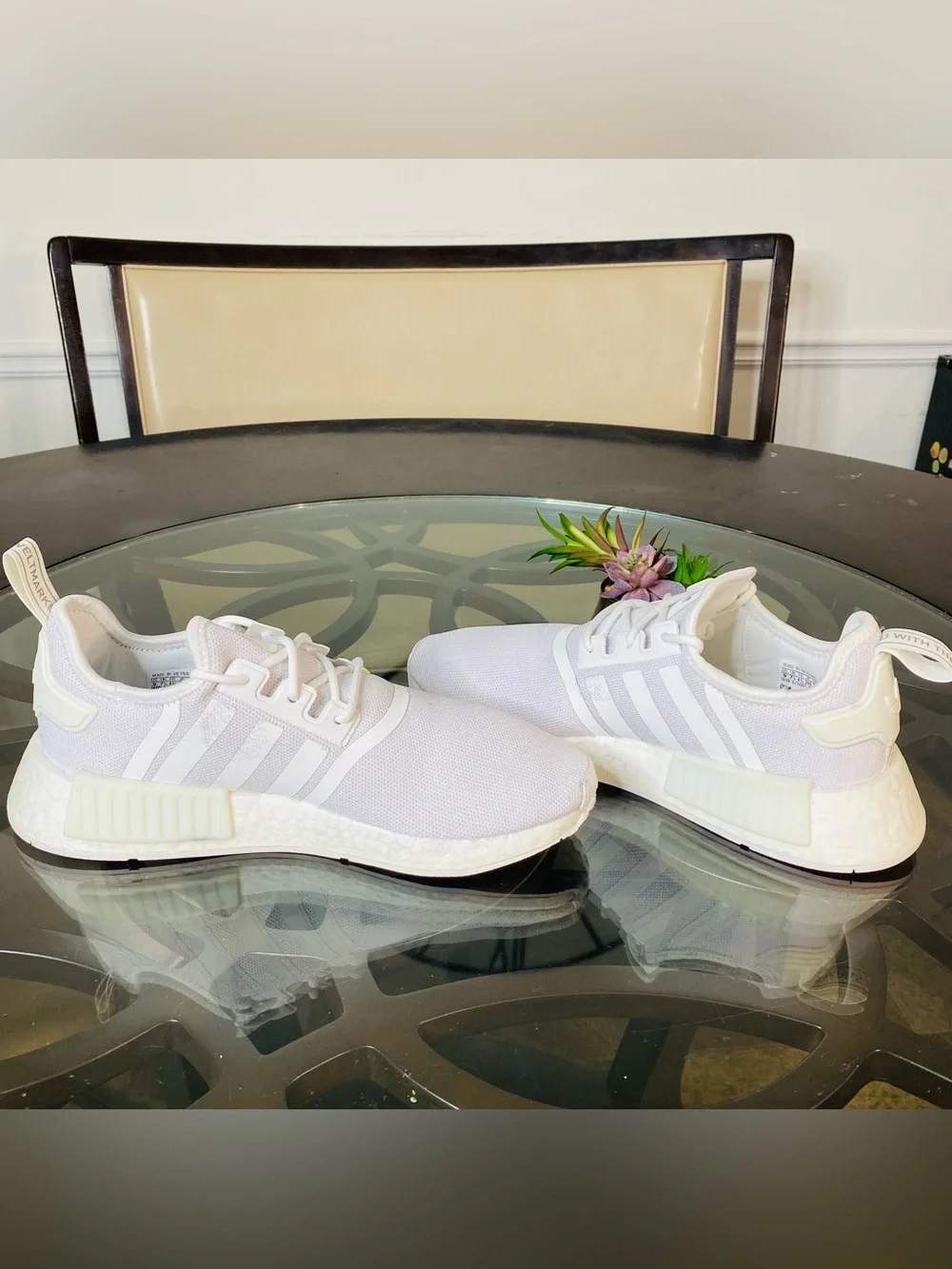 adidas euc pristine signs
